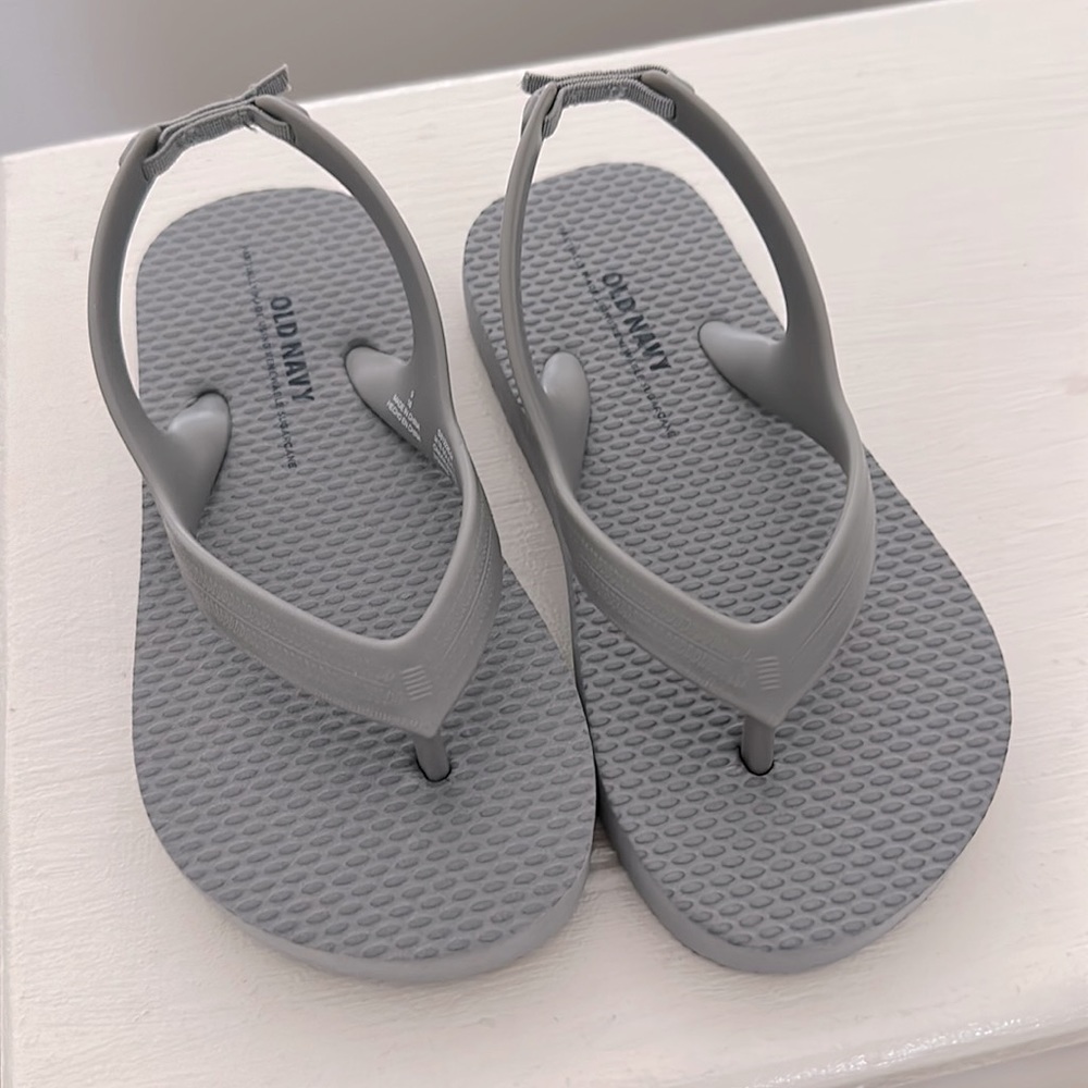 Old Navy Toddler Sandals, Gray, Size 9